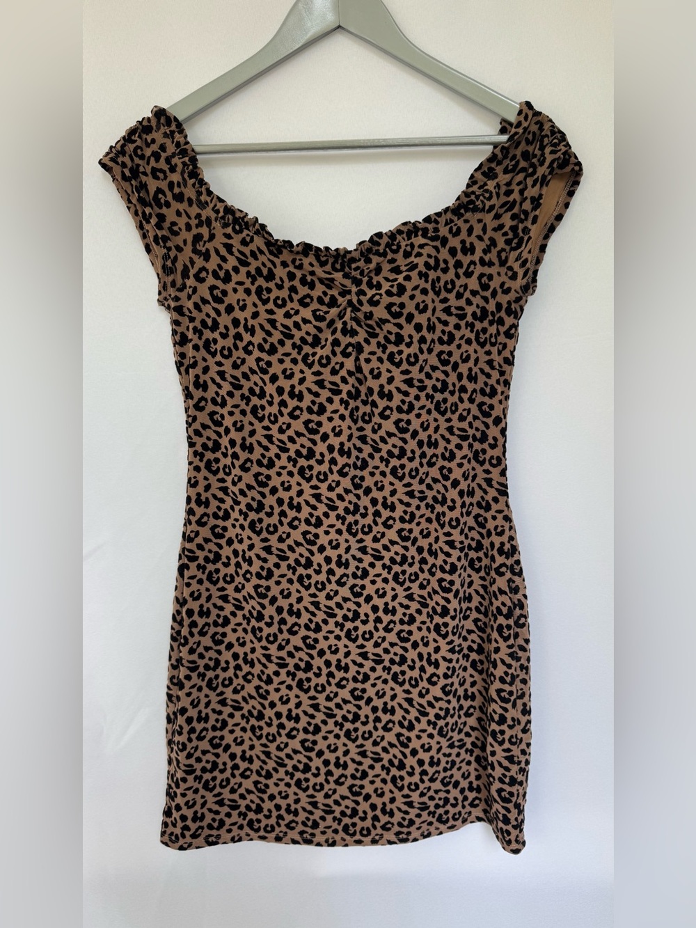 MAJORELLE - Brown and Black Leopard Print Off-Shoulder Dress